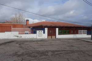 Stedelijke terreinen verkoop in Casco Urbano, Navas del Rey, Madrid. 
