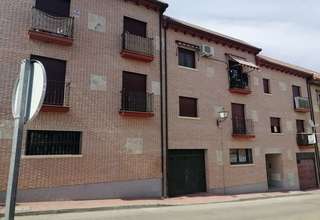 Duplex for sale in Pelayos de la Presa, Madrid. 